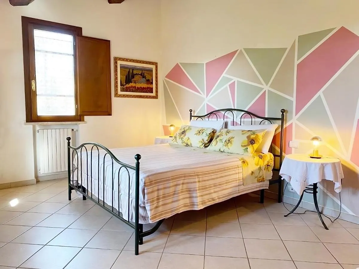 פוצ'קיו La Scuola Di Furio Apartments 0*,  איטליה