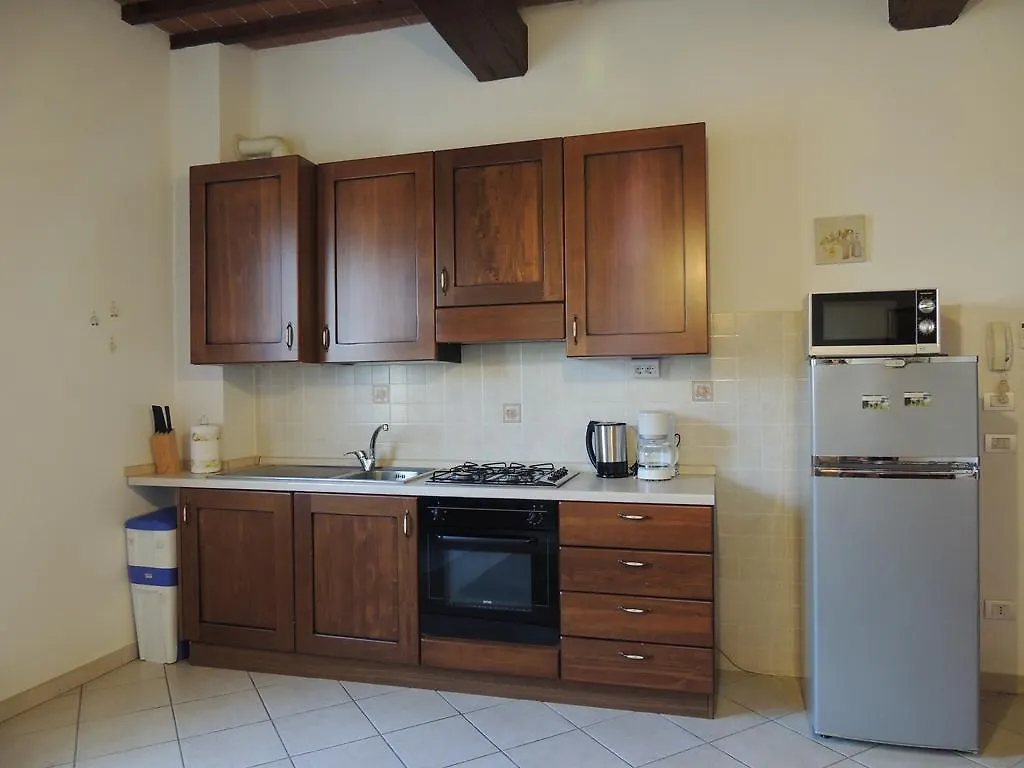 פוצ'קיו La Scuola Di Furio Apartments 0*,